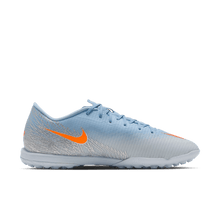 Load image into Gallery viewer, Nike Mercurial Vapor 17 Academy TF NU4

