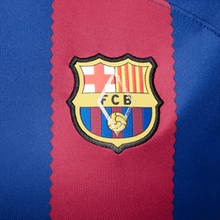 Cargar imagen en el visor de la galería, Nike Womens FC Barcelona 23/24 Home Jersey
