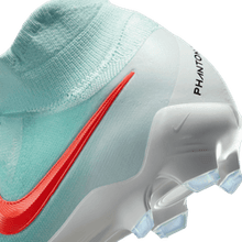 Load image into Gallery viewer, Nike Phantom Luna 2 Pro FG
