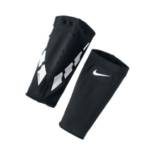 Cargar imagen en el visor de la galería, Nike Elite Guard Lock
