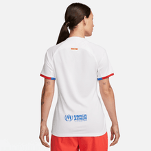 Cargar imagen en el visor de la galería, Nike Womens FC Barcelona 23/24 Away Jersey
