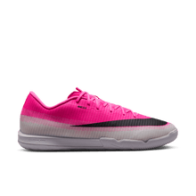 Cargar imagen en el visor de la galería, Nike Mercurial Vapor 17 Academy IC T

