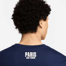 Cargar imagen en el visor de la galería, Men&#39;s Nike PSG Essential T-Shirt
