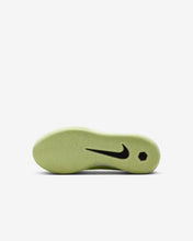 Cargar imagen en el visor de la galería, Nike Jr. Phantom 6 Low Academy IC
