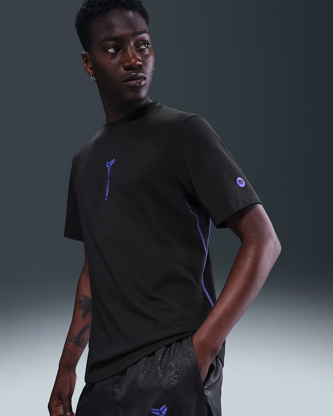 Men's Kobe Dri-FIT Football Short-Sleeve Top