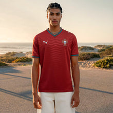 Cargar imagen en el visor de la galería, Puma Men's Portugal 2026 Home Jersey
