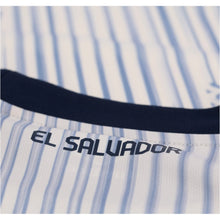 Load image into Gallery viewer, Umbro Men's El Salvador 2026 Pre-Match Training Jersey
