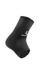 Cargar imagen en el visor de la galería, Mueller Elastic Ankle Support
