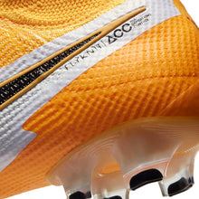 Cargar imagen en el visor de la galería, Nike Mercurial Superfly 7 Elite FG
