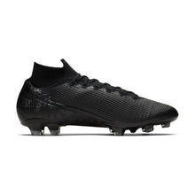 Cargar imagen en el visor de la galería, Nike Mercurial Superfly 7 Elite FG
