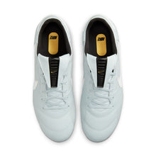 Cargar imagen en el visor de la galería, The Nike Premier 3 FG
