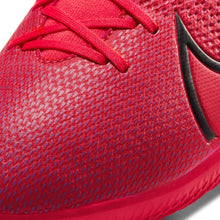 Cargar imagen en el visor de la galería, Nike Mercurial Superfly 7 Academy Indoor
