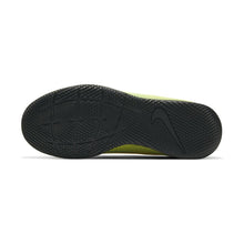 Cargar imagen en el visor de la galería, Nike Mercurial Superfly Club MDS Indoor Junior
