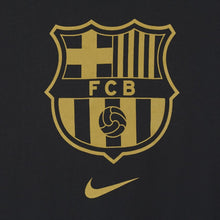 Cargar imagen en el visor de la galería, Men&#39;s Nike FC Barcelona Logo Tee
