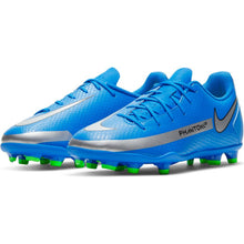 Cargar imagen en el visor de la galería, Nike Phantom GT Club FG/MG junior
