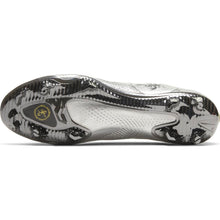 Cargar imagen en el visor de la galería, Nike Phantom GT Elite SE FG
