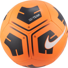 Cargar imagen en el visor de la galería, Nike Park Soccer Ball
