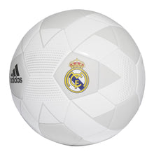 Cargar imagen en el visor de la galería, adidas Real Madrid Fan Ball
