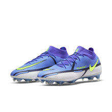 Cargar imagen en el visor de la galería, Nike Phantom GT2 Dynamic Fit Elite FG
