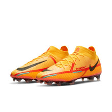 Load image into Gallery viewer, Nike Phantom GT2 Elite DF FG
