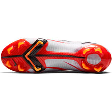 Cargar imagen en el visor de la galería, Nike Mercurial Superfly 8 Elite CR7 FG
