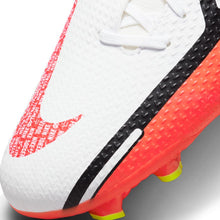Load image into Gallery viewer, Nike Phantom GT2 Academy Dynamic Fit MG
