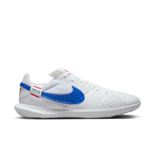 Load image into Gallery viewer, Nike Streetgato IC

