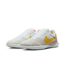Cargar imagen en el visor de la galería, Nike Streetgato IC

