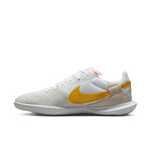 Cargar imagen en el visor de la galería, Nike Streetgato IC
