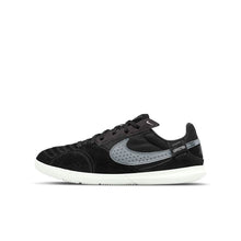 Load image into Gallery viewer, Nike Streetgato Jr. IC
