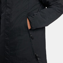 Cargar imagen en el visor de la galería, Nike F.C. Sideline Jacket
