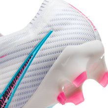 Cargar imagen en el visor de la galería, Nike Zoom Mercurial Vapor 15 Elite FG
