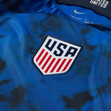Cargar imagen en el visor de la galería, Nike Men&#39;s USA 22/23 Stadium Away Jersey

