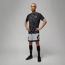 Cargar imagen en el visor de la galería, Nike PSG Men&#39;s Nike Dri-FIT Pre-Match Soccer Top
