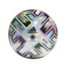 Cargar imagen en el visor de la galería, Uniforia Training Ball
