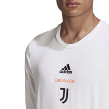 Cargar imagen en el visor de la galería, Men&#39;s adidas Juventus Long Sleeve Tee

