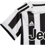 Load image into Gallery viewer, adidas Juventus Home 21/22 Baby Kit
