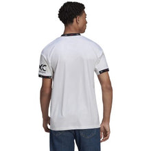 Cargar imagen en el visor de la galería, adidas Men&#39;s 22/23 Manchester United Away Jersey

