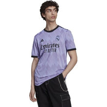 Cargar imagen en el visor de la galería, adidas 22/23 Real Madrid Authentic Away Jersey
