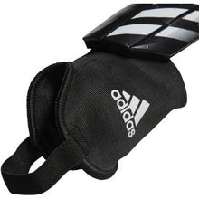 Cargar imagen en el visor de la galería, adidas Predator Match Shinguard
