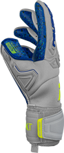 Load image into Gallery viewer, reusch Attrakt Freegel Fusion Goaliator
