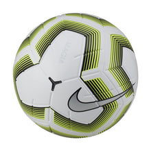 Cargar imagen en el visor de la galería, Nike NFHS Magia 2 Ball
