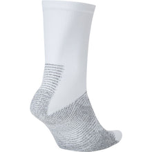 Cargar imagen en el visor de la galería, NikeGrip Strike Soccer Crew Socks
