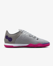 Load image into Gallery viewer, Nike React Gato IC
