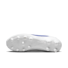 Load image into Gallery viewer, The Nike Premier 3 FG

