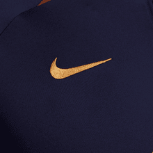 Cargar imagen en el visor de la galería, Nike Men&#39;s Paris Saint-Germain Strike Soccer Top
