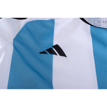 Cargar imagen en el visor de la galería, adidas Youth Argentina 2022 Home Jersey
