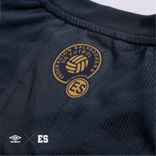 Load image into Gallery viewer, Men&#39;s Umbro El Salvador Third Jersey
