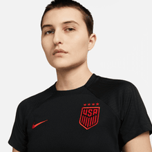 Cargar imagen en el visor de la galería, Nike Women&#39;s U.S. Strike Dri-FIT Knit Soccer Top
