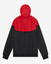Cargar imagen en el visor de la galería, Men&#39;s Nike Liverpool Black Windrunner Full-Zip Jacket

